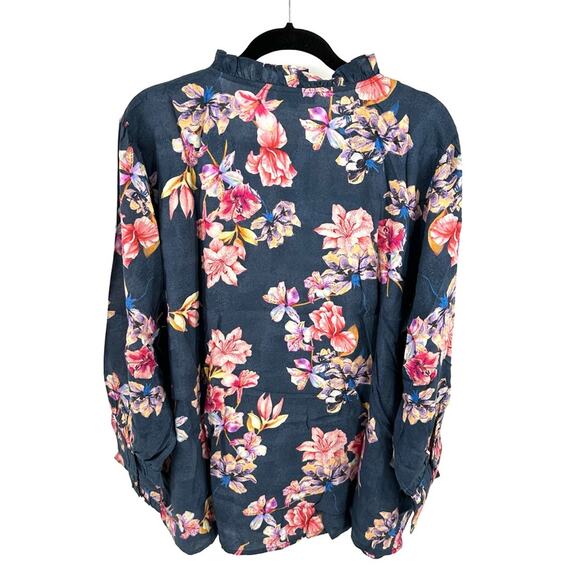 Tolani Collection ruffle collar blue floral button down blouse Size 3X - Picture 7 of 11